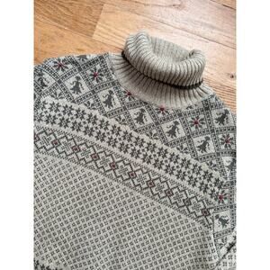 Woolrich women’s turtleneck sweater small